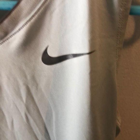 Nike pro baby blue workout tank size s - Picture 2 of 2